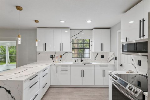 Купить виллу или дом в Брэндон, Флорида 3 комнаты, 154.5м2, № 1849943 - фото 17