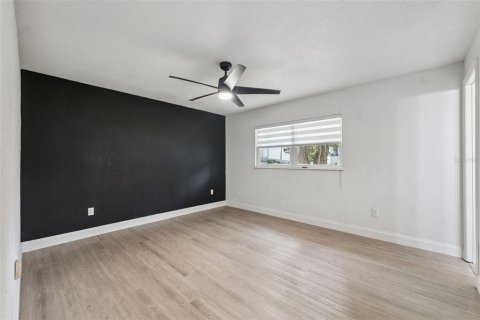Купить виллу или дом в Брэндон, Флорида 3 комнаты, 154.5м2, № 1849943 - фото 21