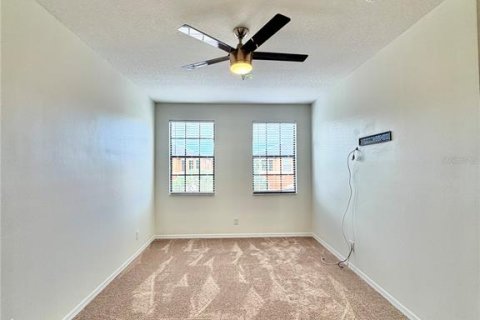 Touwnhouse à louer à Wesley Chapel, Floride: 2 chambres, 120.59 m2 № 2425762 - photo 15