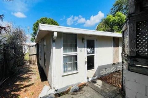 Casa en Auburndale, Florida 3 dormitorios, 176.05 m2 № 2109895