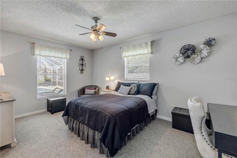 House in Edgewater, Florida 4 bedrooms, 187.85 sq.m. № 2137705 - photo 28