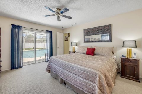 House in Edgewater, Florida 4 bedrooms, 187.85 sq.m. № 2137705 - photo 20