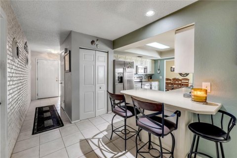 House in Edgewater, Florida 4 bedrooms, 187.85 sq.m. № 2137705 - photo 13