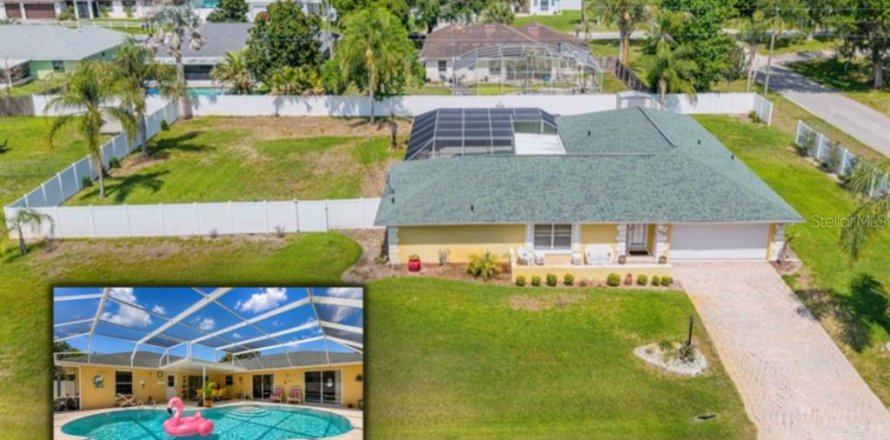 House in Edgewater, Florida 4 bedrooms, 187.85 sq.m. № 2137705
