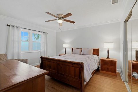 Condo in Belleair, Florida, 2 bedrooms № 2166789 - photo 16