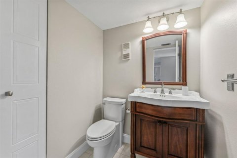 Condo in Saint Petersburg, Florida, 2 bedrooms  № 1644056 - photo 23