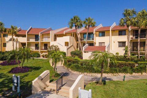 Condo in Saint Petersburg, Florida, 2 bedrooms  № 1644056 - photo 27