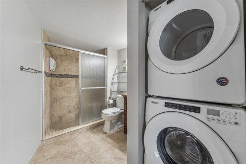 Condo in Saint Petersburg, Florida, 2 bedrooms  № 1644056 - photo 21
