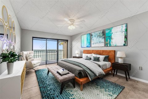 Condo in Saint Petersburg, Florida, 2 bedrooms  № 1644056 - photo 12