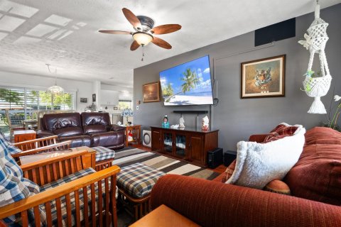 Villa ou maison à vendre à St. Lucie, Floride: 2 chambres, 105.44 m2 № 2187582 - photo 7
