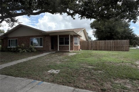 Apartment in Clearwater, Florida 3 bedrooms, 131.55 sq.m. № 2376664
