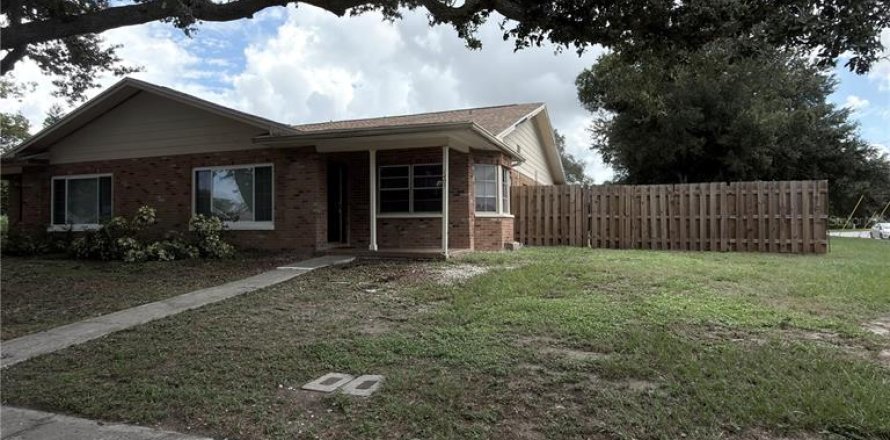 Apartment in Clearwater, Florida 3 bedrooms, 131.55 sq.m. № 2376664