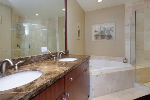 Купить кондоминиум в Корал-Гейблс, Флорида 2 спальни, 109.72м2, № 1988500 - фото 12