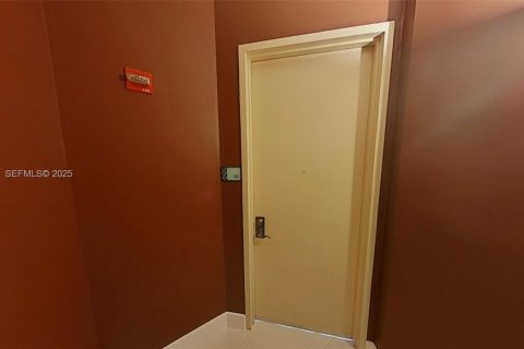 Купить кондоминиум в Корал-Гейблс, Флорида 2 спальни, 109.72м2, № 1988500 - фото 23