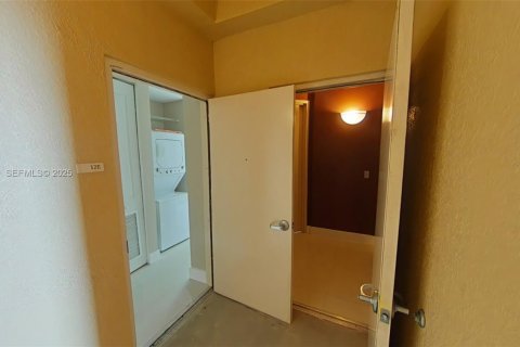 Купить кондоминиум в Корал-Гейблс, Флорида 2 спальни, 109.72м2, № 1988500 - фото 22