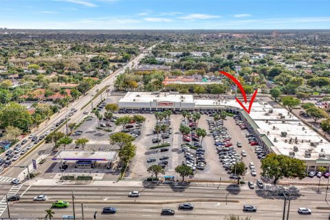Propiedad comercial en venta en Miami, Florida № 1962326 - foto 12