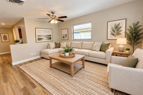 Villa ou maison à Saint Petersburg, Floride 3 chambres, 126.9 m2 № 2347439