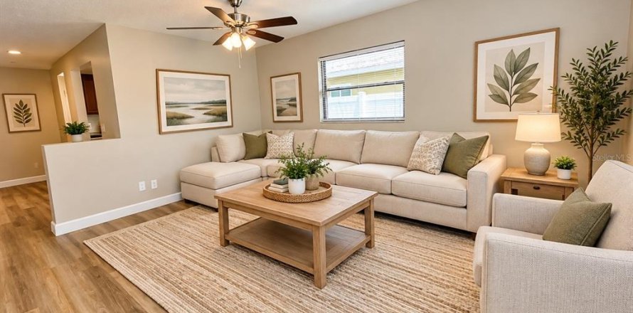 Villa ou maison à Saint Petersburg, Floride 3 chambres, 126.9 m2 № 2347439