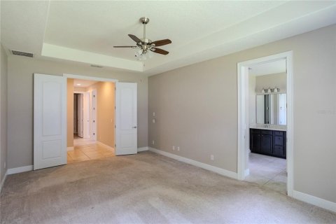 House in Apopka, Florida 3 bedrooms, 209.96 sq.m. № 1904987 - photo 7