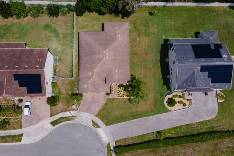 House in Apopka, Florida 3 bedrooms, 209.96 sq.m. № 1904987 - photo 20