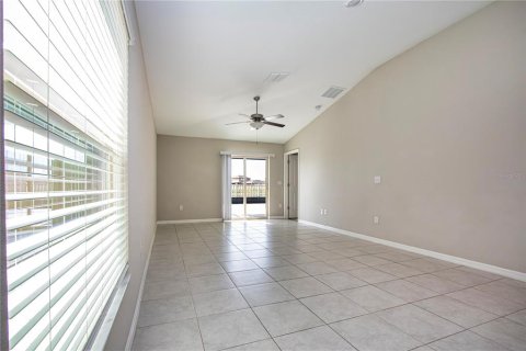 House in Sun City Center, Florida 3 bedrooms, 134.8 sq.m. № 2201714 - photo 18