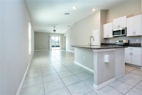 House in Sun City Center, Florida 3 bedrooms, 134.8 sq.m. № 2201714 - photo 30