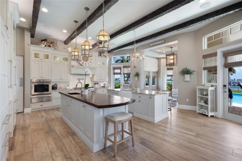 Casa en venta en Bradenton, Florida, 6 dormitorios, 651.9 m2 № 2206702 - foto 17