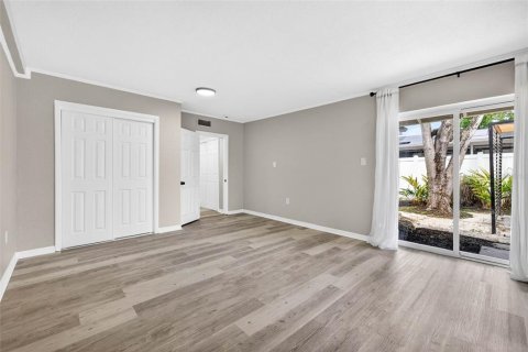 House in Tampa, Florida 3 bedrooms, 175.31 sq.m. № 2233479 - photo 25