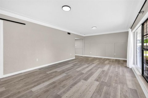 House in Tampa, Florida 3 bedrooms, 175.31 sq.m. № 2233479 - photo 7
