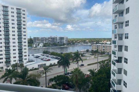 Copropriété à louer à Hollywood, Floride: 1 chambre, 75.9 m2 № 1923924 - photo 20