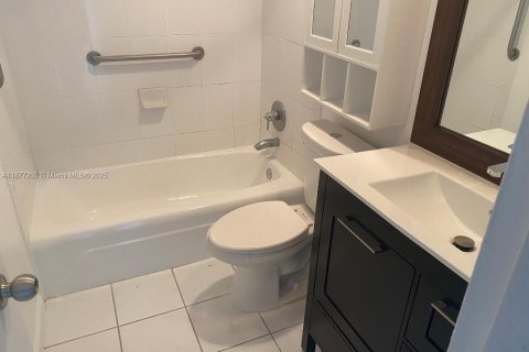 Copropriété à louer à Hollywood, Floride: 1 chambre, 75.9 m2 № 1923924 - photo 19