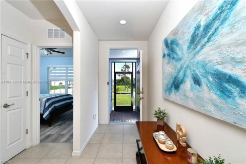 Villa ou maison à vendre à Cape Coral, Floride: 3 chambres № 1833953 - photo 3