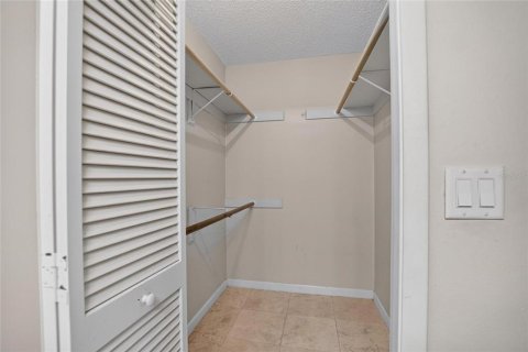 Casa en venta en Plant City, Florida, 4 dormitorios, 177.16 m2 № 2156249 - foto 16
