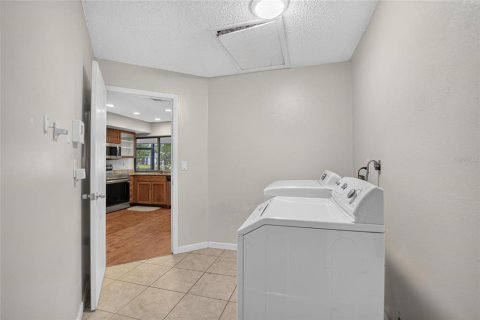 Casa en venta en Plant City, Florida, 4 dormitorios, 177.16 m2 № 2156249 - foto 27