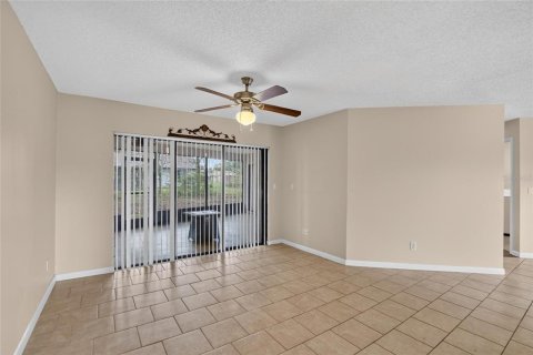 Casa en venta en Plant City, Florida, 4 dormitorios, 177.16 m2 № 2156249 - foto 11
