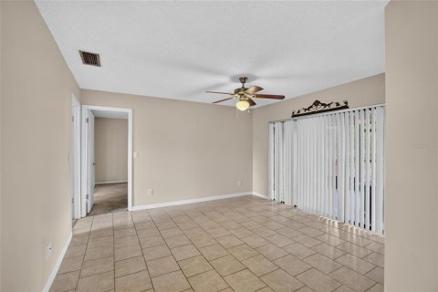 Casa en venta en Plant City, Florida, 4 dormitorios, 177.16 m2 № 2156249 - foto 10