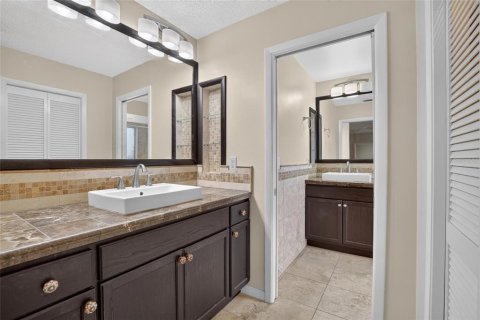 Casa en venta en Plant City, Florida, 4 dormitorios, 177.16 m2 № 2156249 - foto 17
