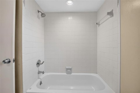 Casa en venta en Plant City, Florida, 4 dormitorios, 177.16 m2 № 2156249 - foto 22