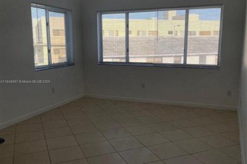 Copropriété à vendre à Miami Beach, Floride: 1 chambre, 61.5 m2 № 1936382 - photo 6