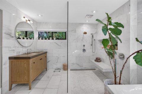 House in Pinecrest, Florida 5 bedrooms, 326.46 sq.m. № 2010536 - photo 26