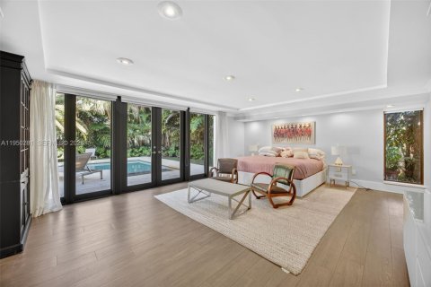House in Pinecrest, Florida 5 bedrooms, 326.46 sq.m. № 2010536 - photo 20