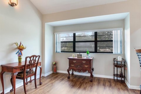 Condo in Tampa, Florida, 2 bedrooms  № 1894475 - photo 22