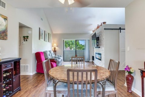 Condo in Tampa, Florida, 2 bedrooms  № 1894475 - photo 10
