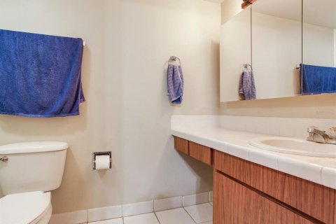 Condo in Tampa, Florida, 2 bedrooms  № 1894475 - photo 28
