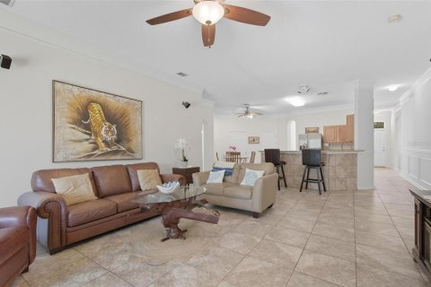 House in Palm Coast, Florida 4 bedrooms, 214.23 sq.m. № 1902722 - photo 14