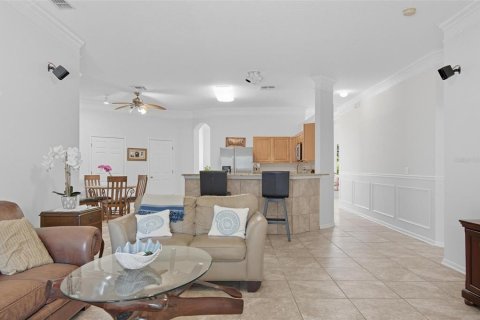 House in Palm Coast, Florida 4 bedrooms, 214.23 sq.m. № 1902722 - photo 16