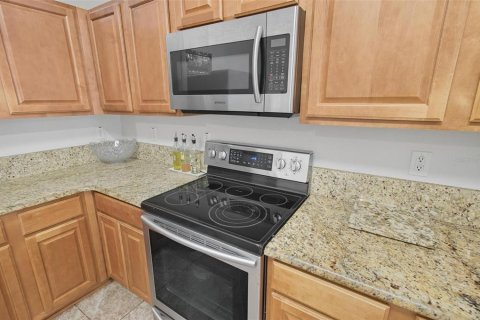 House in Palm Coast, Florida 4 bedrooms, 214.23 sq.m. № 1902722 - photo 26