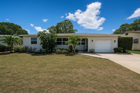 Villa ou maison à Saint Petersburg, Floride 3 chambres, 134.52 m2 № 2142080