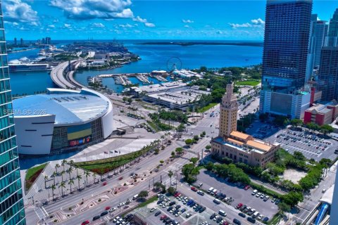 Condominio en venta en Miami, Florida, 1 dormitorio, 95.78 m2 № 2057407 - foto 23