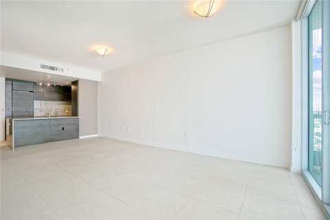 Condominio en venta en Miami, Florida, 1 dormitorio, 95.78 m2 № 2057407 - foto 19